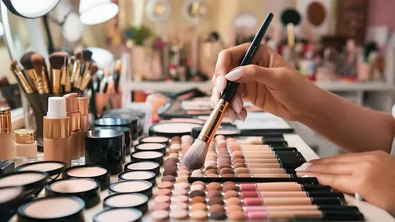 Machiaj de mireasă realizat de un make-up artist profesionist